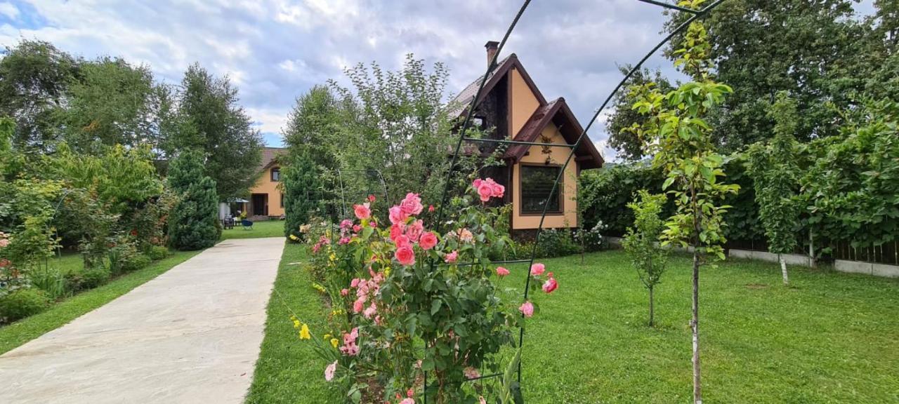 Villa Conacul Caterinei Casuta Din Povesti Polovragi Exterior foto